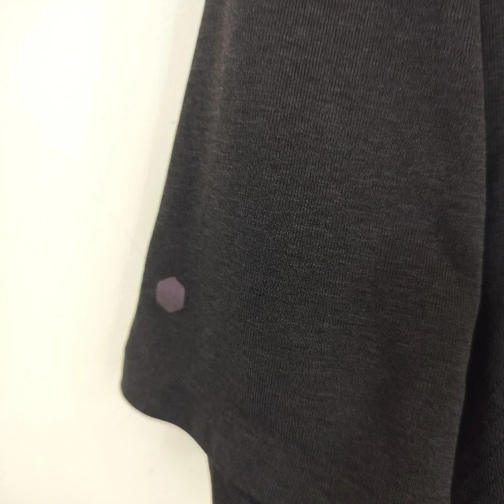 Under Armour Rush T-Shirt Celliant HeatGear Seamless Athletic